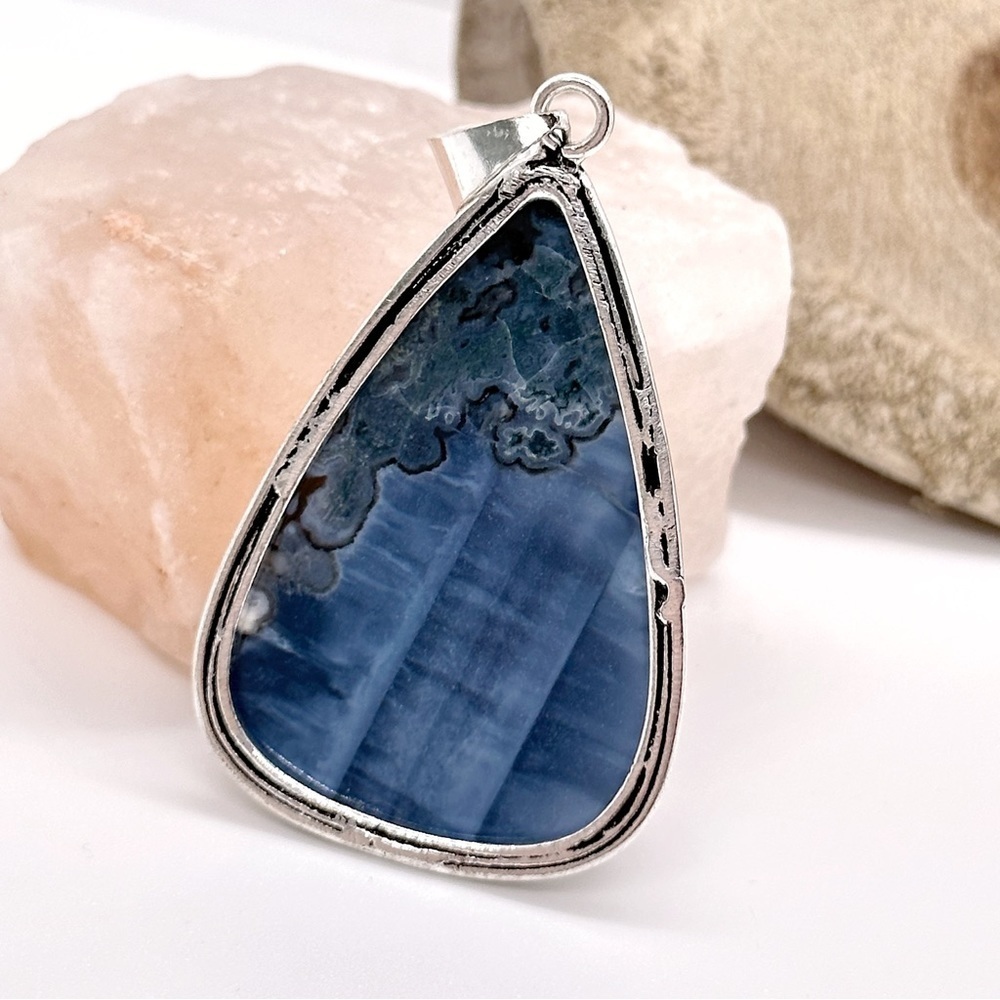 FLASHY Gorgeous Owyhee Opal Silver Gemstone Pendant Necklace - Picture 3 of 5